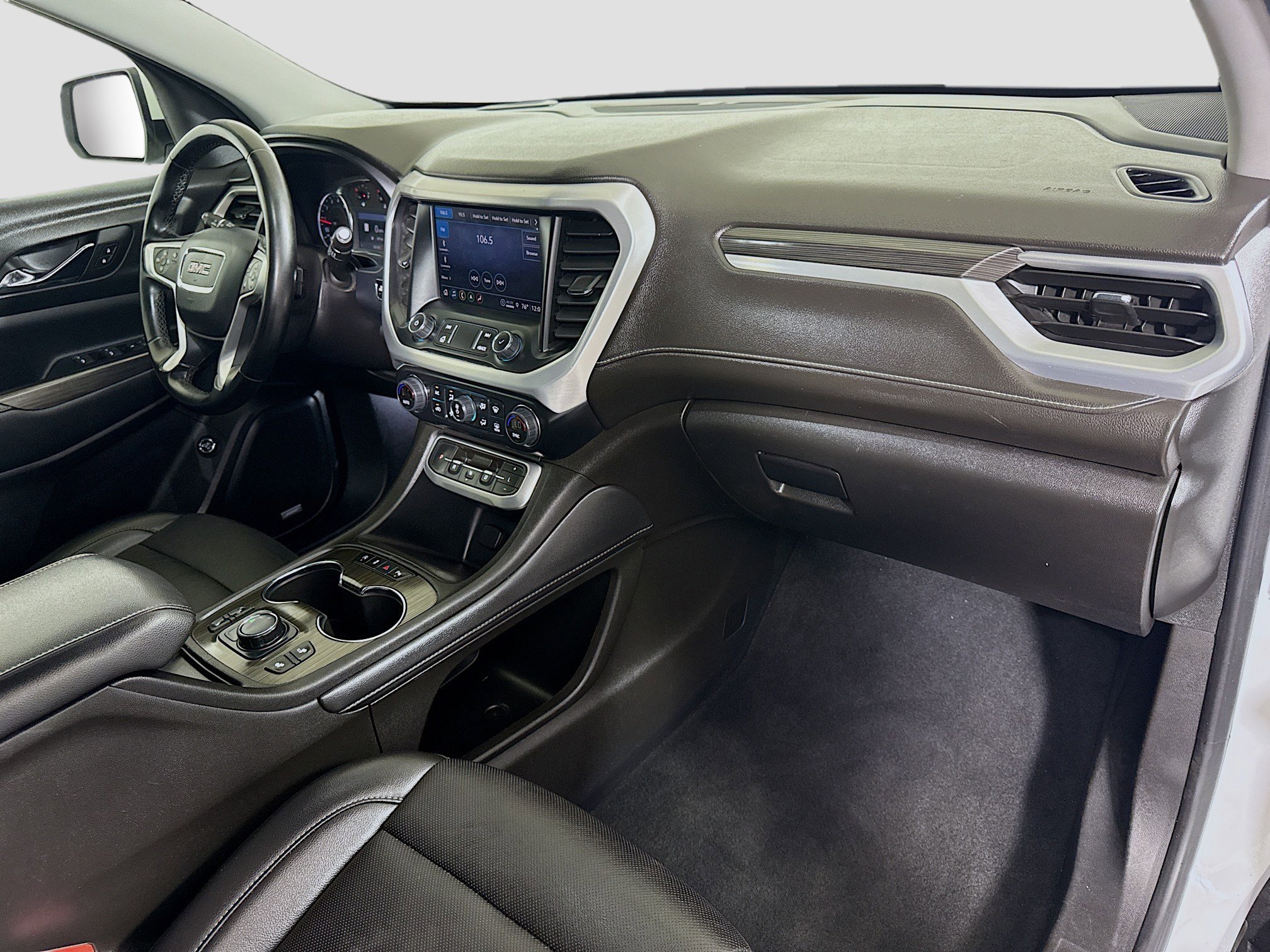 Used 2023 GMC Acadia SLT image 30