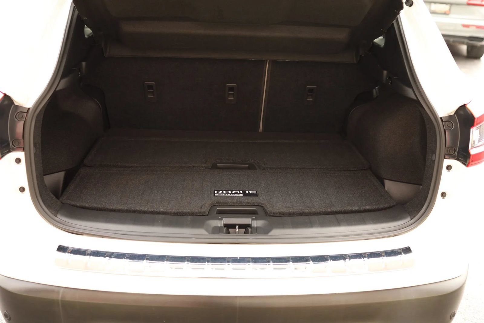 Used 2021 Nissan Rogue Sport SV FWD image 44