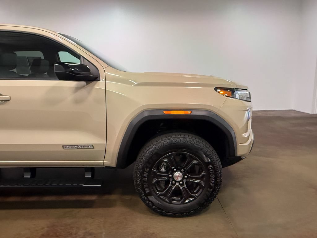 Used 2023 GMC Canyon Elevation w/ Elevation Premium Package AWD/4WD image 32