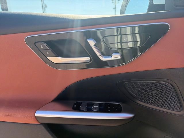 Used 2025 Mercedes-Benz C 300 4MATIC Sedan image 47