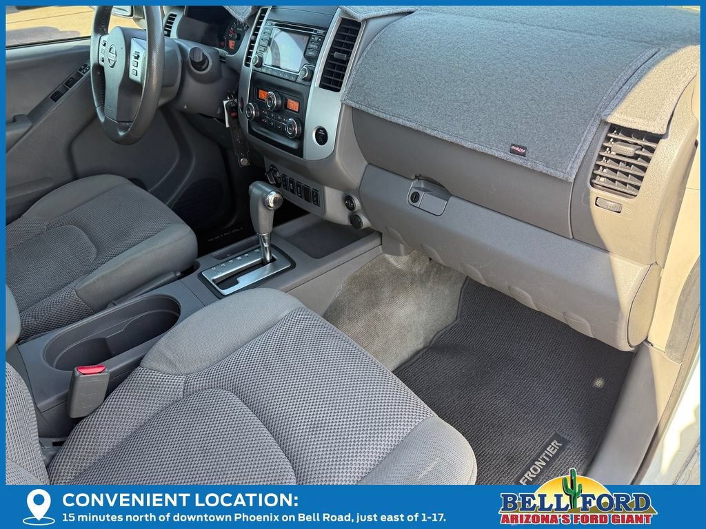 Used 2017 Nissan Frontier SV w/ SV Value Truck Package AWD/4WD image 8
