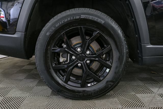 Used 2023 Jeep Grand Cherokee L Laredo AWD/4WD image 15