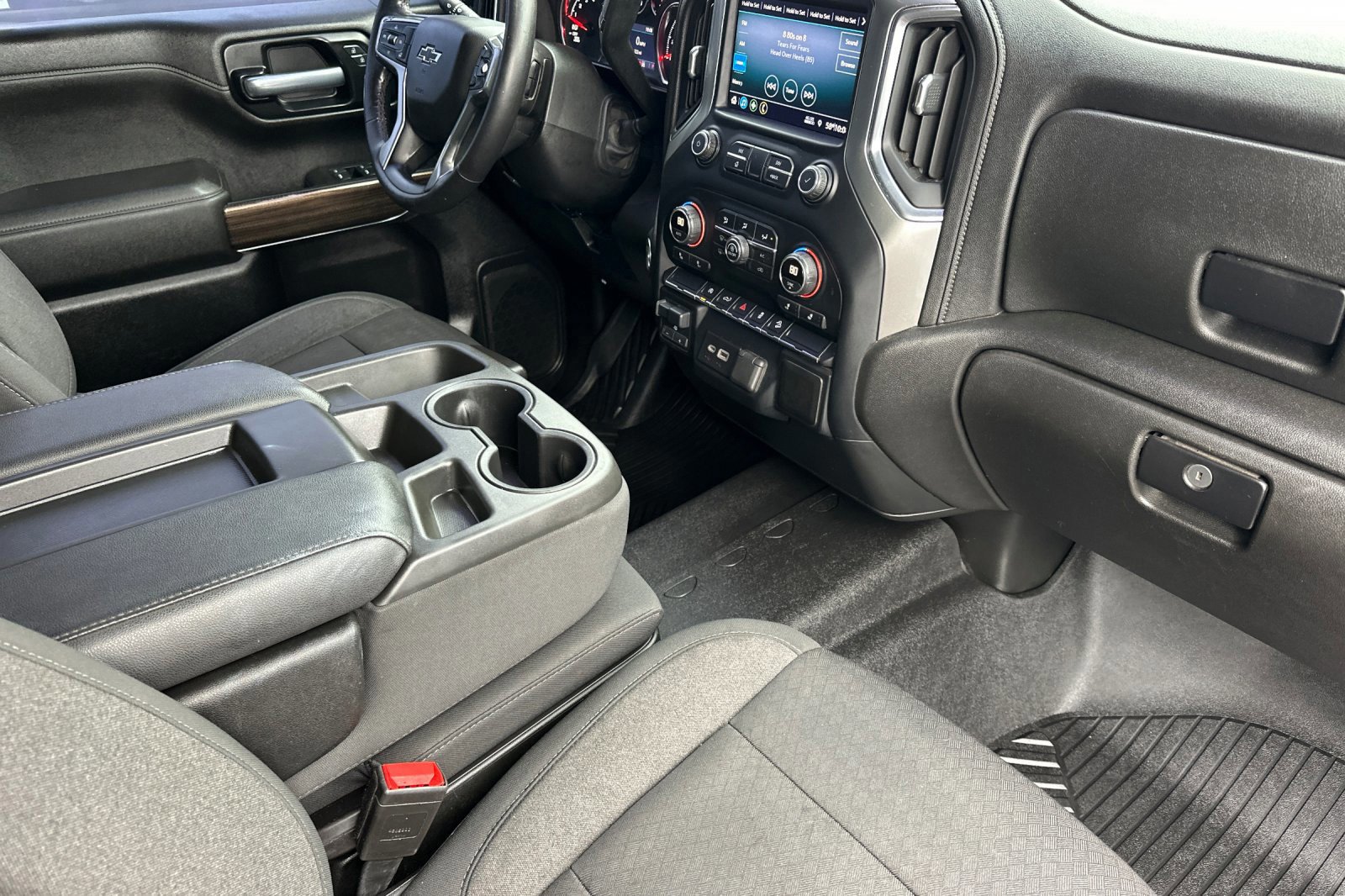 Used 2021 Chevrolet Silverado 1500 RST image 15