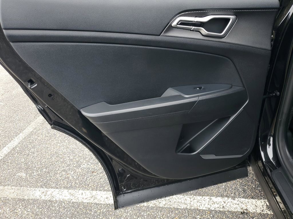 Used 2024 Kia Sportage LX image 23