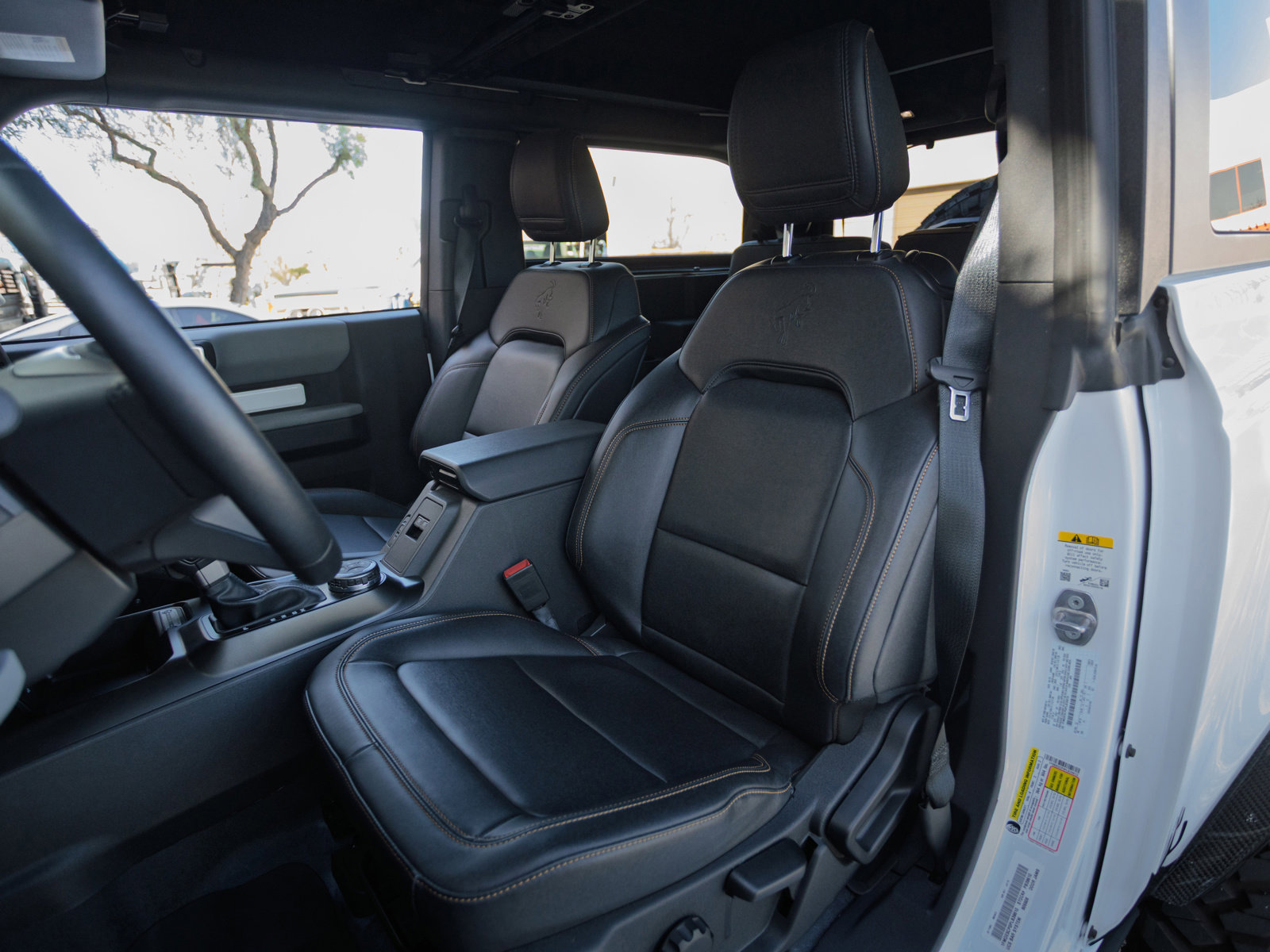 Used 2023 Ford Bronco Badlands w/ Sasquatch Package image 25