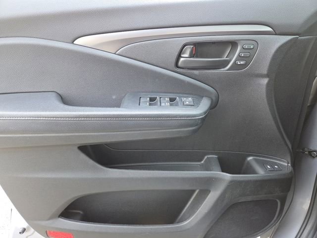 Used 2022 Honda Passport EX-L image 32