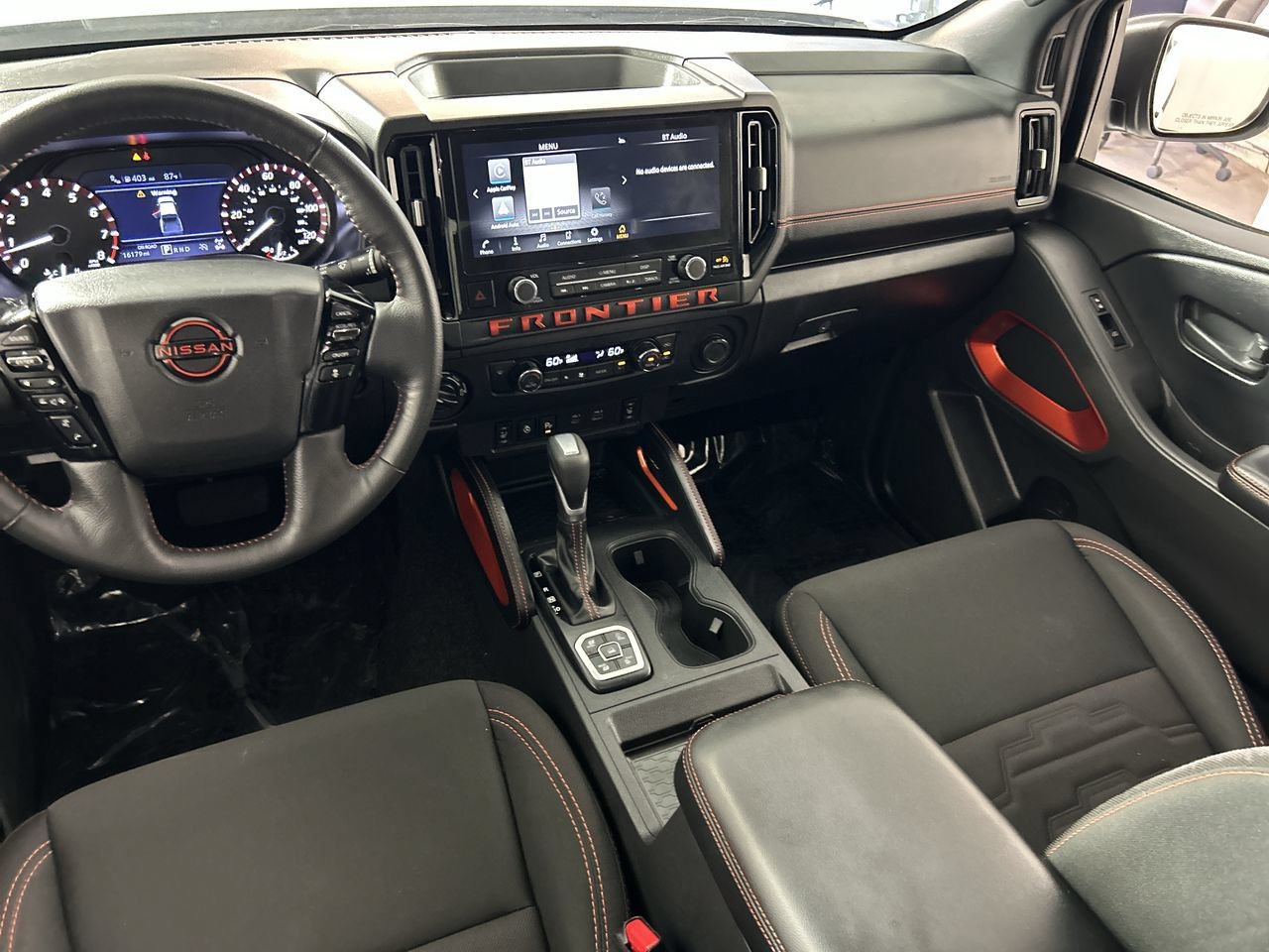 Used 2026 Nissan Frontier PRO-4X AWD/4WD image 23