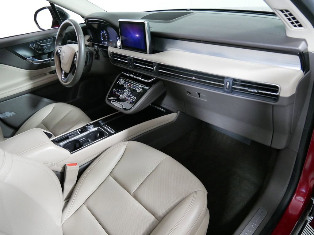 Used 2020 Lincoln Corsair AWD w/ Equipment Group 101A image 12