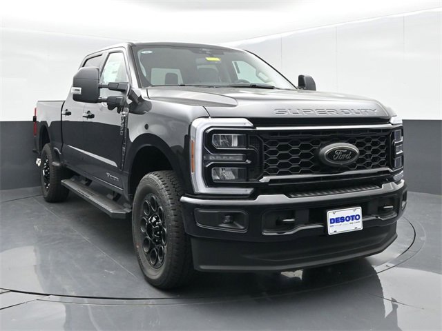 New 2026 Ford F250 XLT image 2