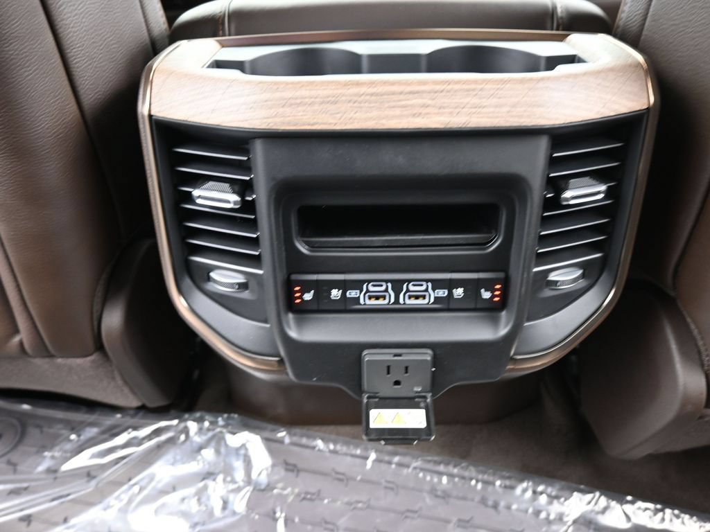 Used 2025 RAM 1500 Limited AWD/4WD image 28