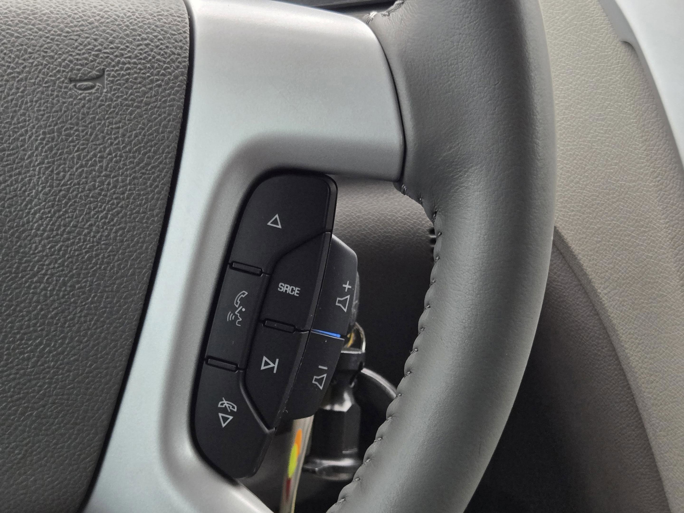 Used 2012 Chevrolet Traverse LS FWD image 24