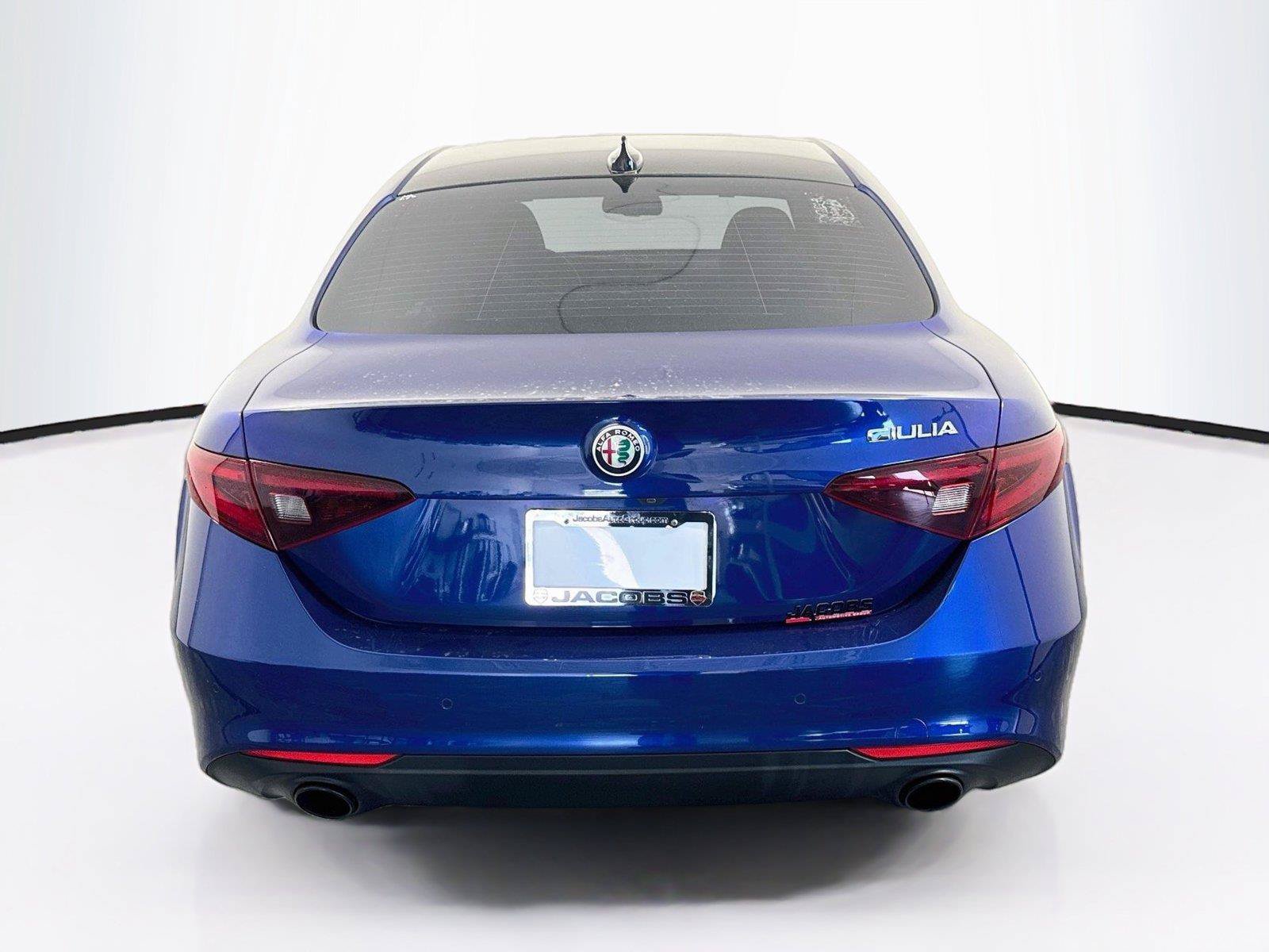 Used 2023 Alfa Romeo Giulia Ti w/ Active Assist Plus Package RWD image 4