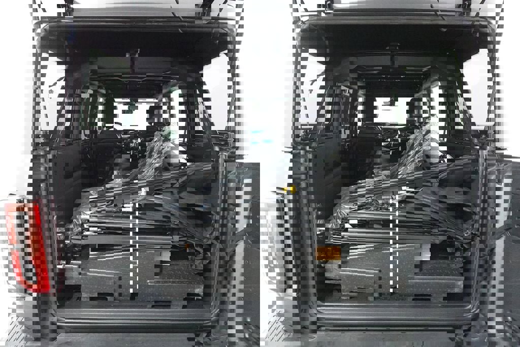 Used 2024 Ford Bronco Badlands w/ Sasquatch Package image 26