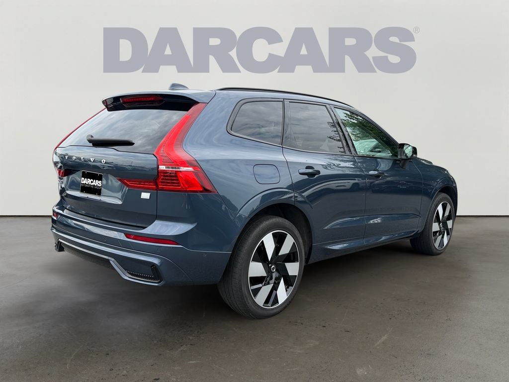 Certified 2024 Volvo XC60 T8 Plus w/ Climate Package AWD/4WD image 6