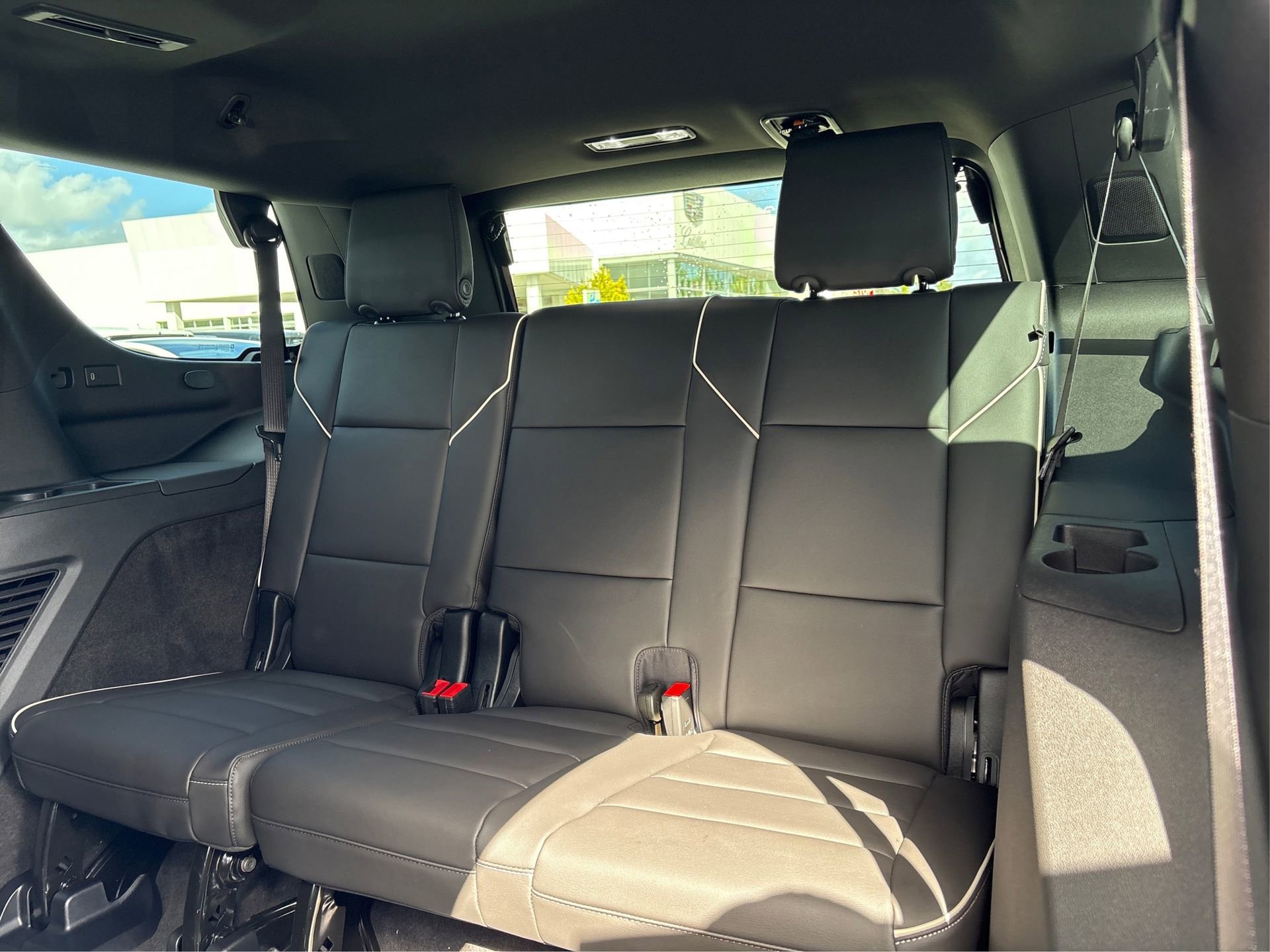New 2026 Cadillac Escalade Luxury image 12