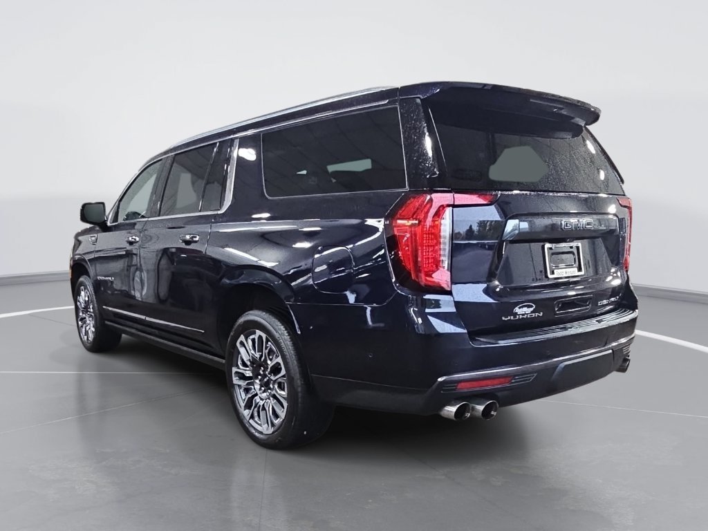 Certified 2023 GMC Yukon XL Denali Ultimate w/ LPO, Floor Liner Package AWD/4WD image 6