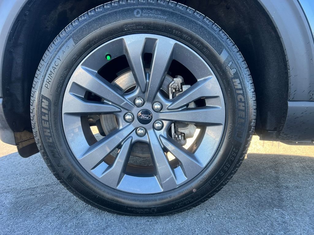Certified 2023 Ford Explorer XLT w/ Equipment Group 202A image 30