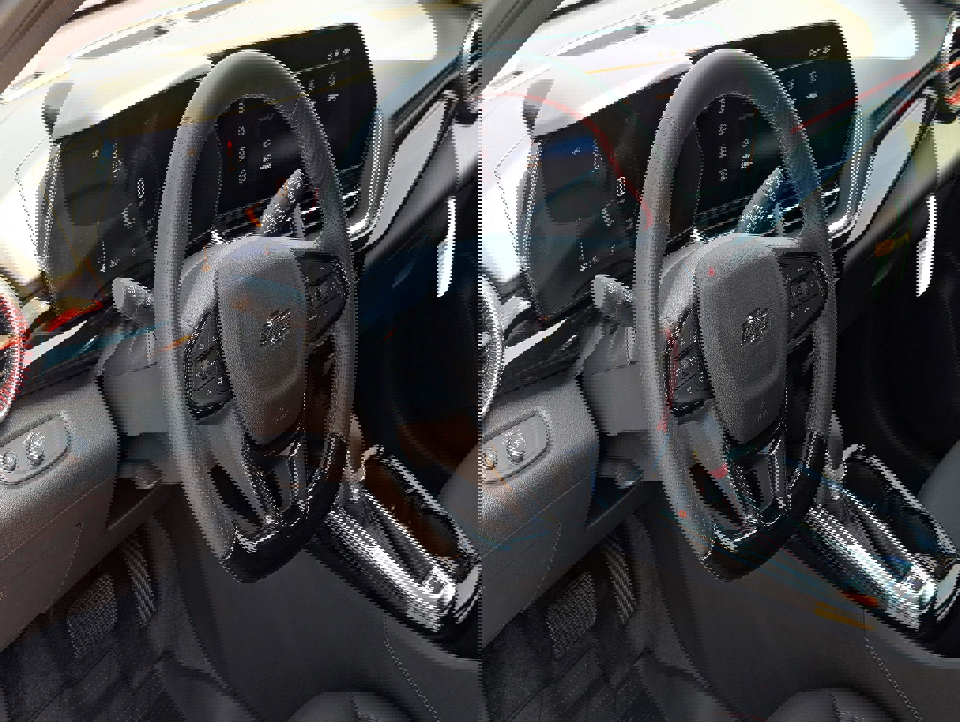 New 2025 Chevrolet Trax RS w/ Sunroof Package image 12