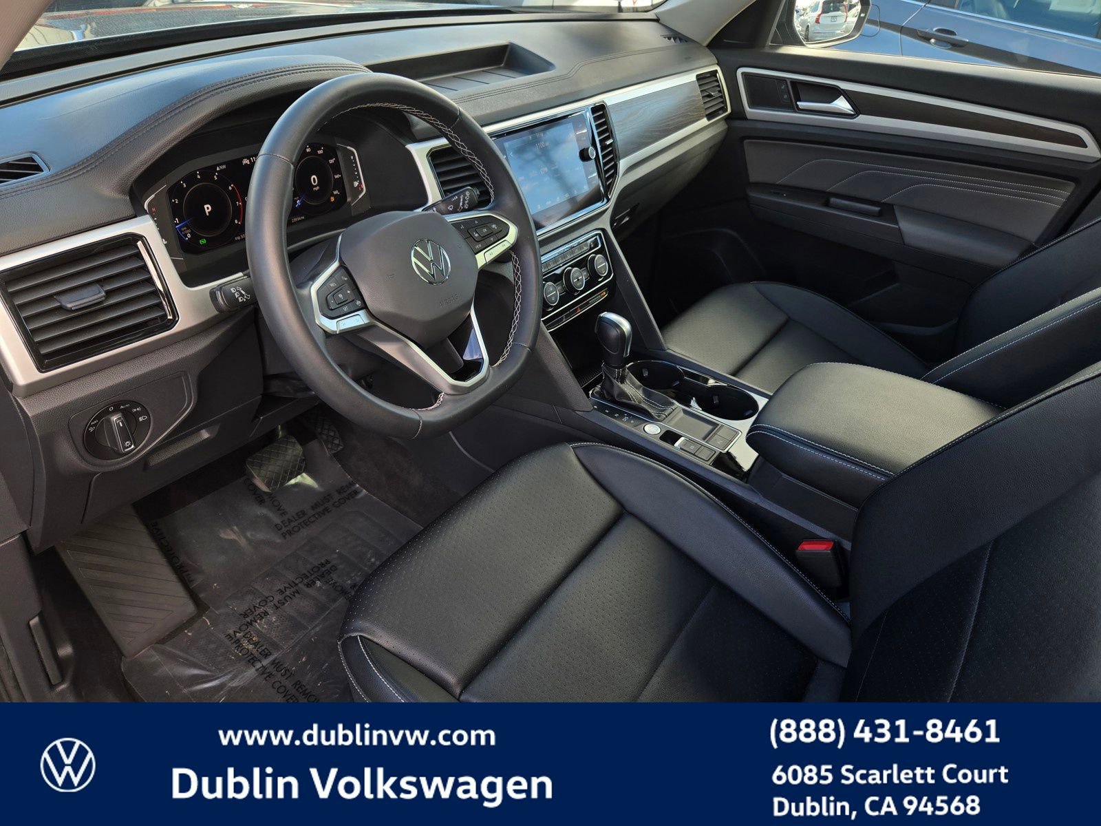 Certified 2023 Volkswagen Atlas SE w/ Panoramic Sunroof Package image 9