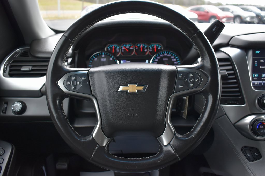 Used 2018 Chevrolet Suburban LT image 19