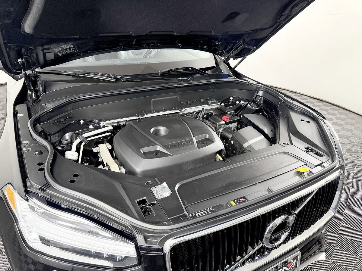 Used 2016 Volvo XC90 T6 Momentum w/ Momentum Plus Package AWD/4WD image 21