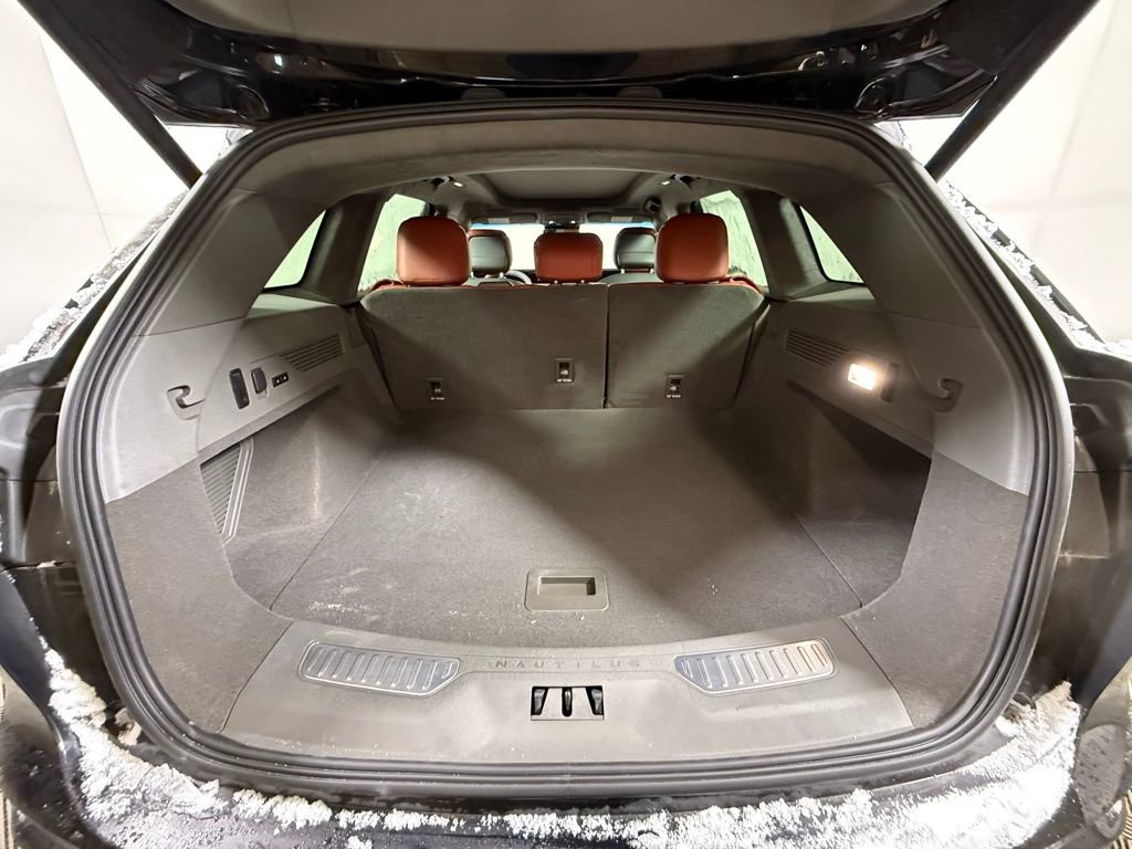 New 2024 Lincoln Nautilus Black Label w/ Jet Appearance Package (87T) image 47