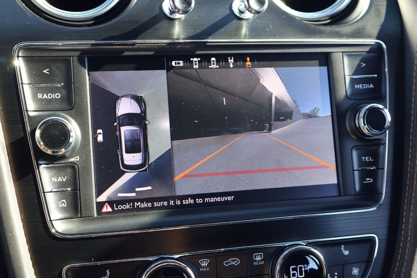 Certified 2019 Bentley Bentayga image 18