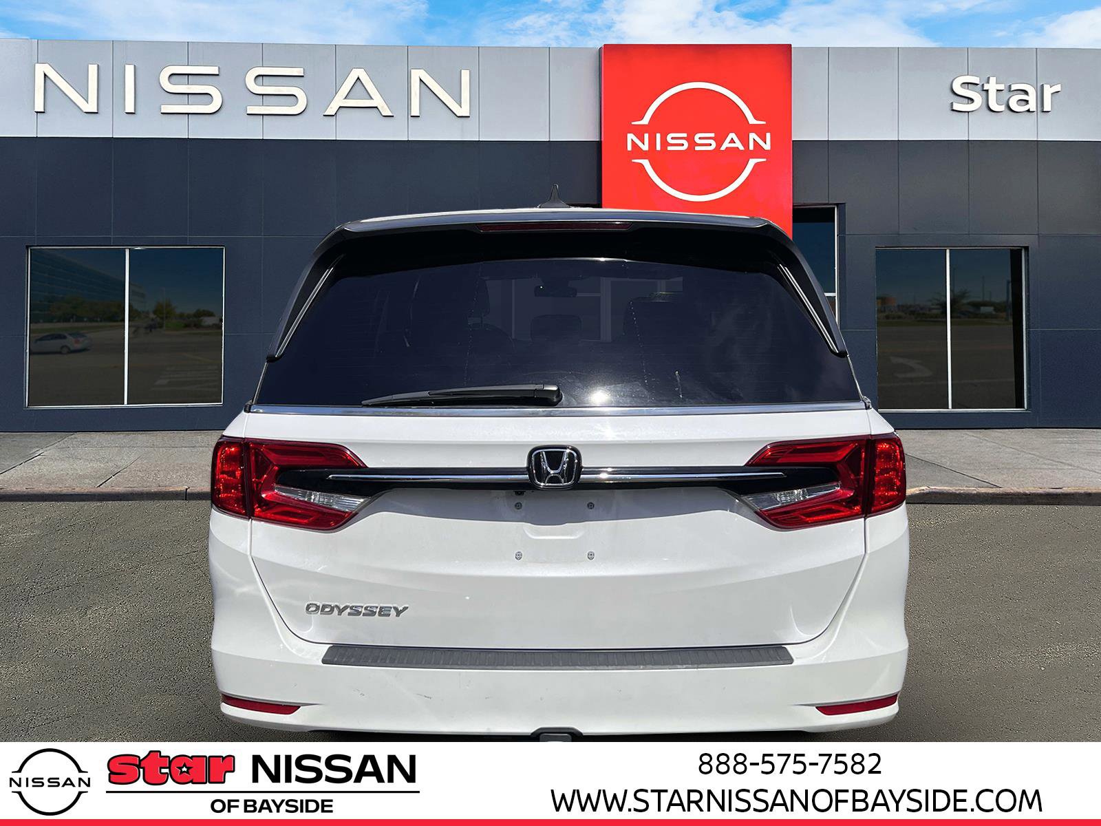 Used 2024 Honda Odyssey EX image 5