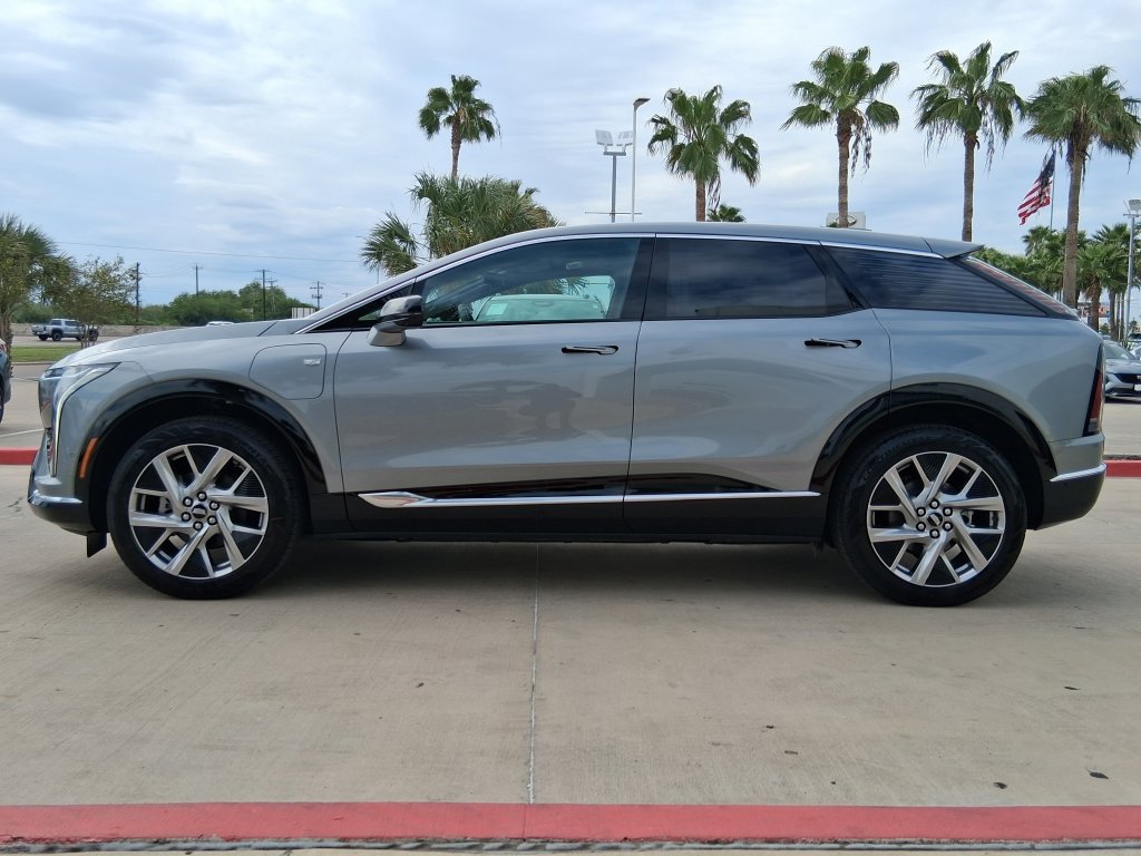New 2027 Cadillac Optiq Luxury RWD image 3
