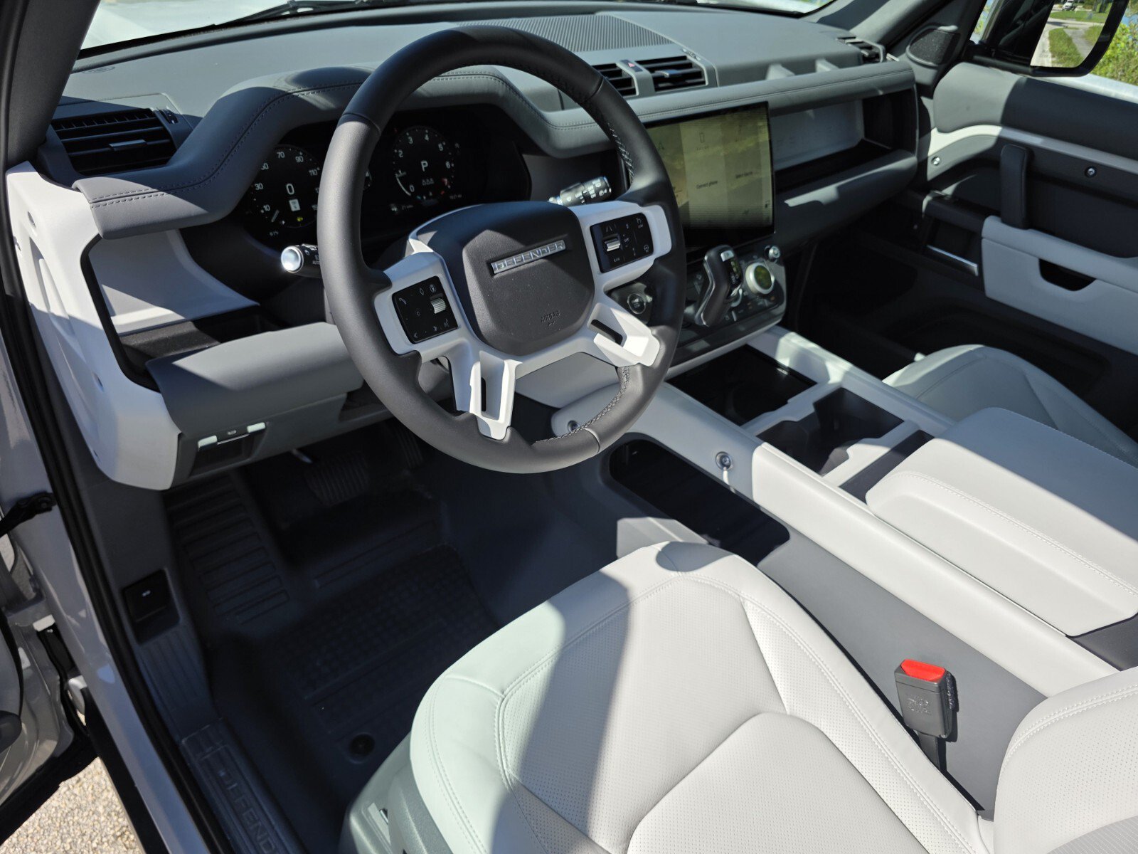 New 2026 Land Rover Defender 110 X-Dynamic SE AWD/4WD image 10