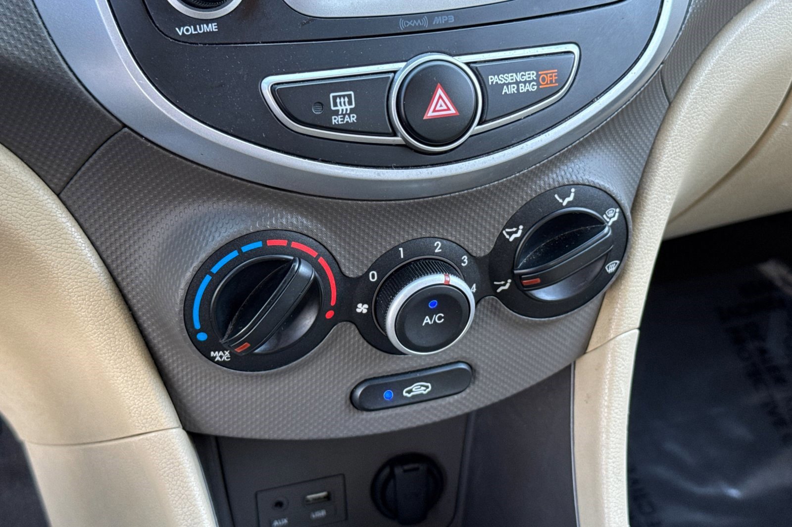 Used 2014 Hyundai Accent GLS image 22