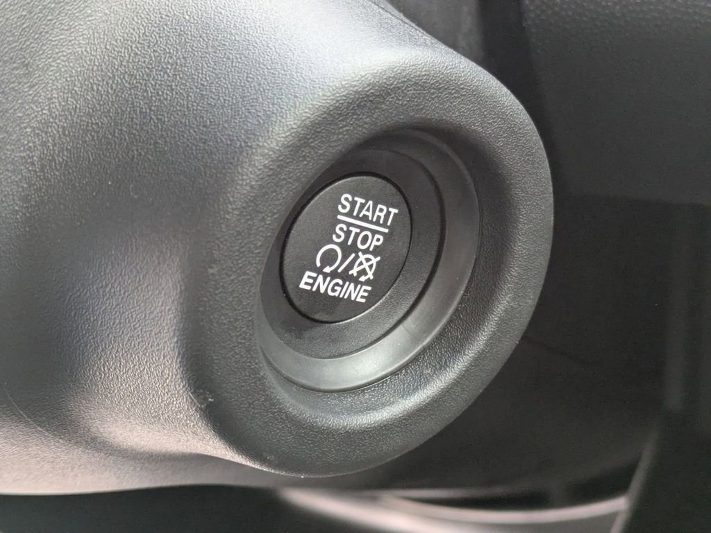 Used 2024 RAM ProMaster 2500 image 30