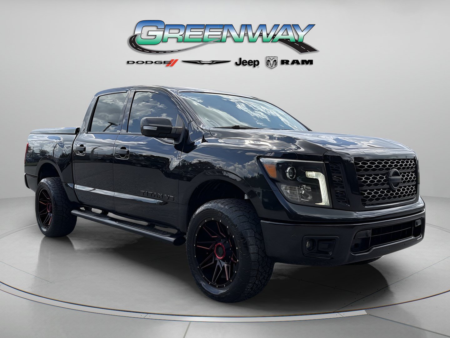 Used 2019 Nissan Titan SV w/ SV Convenience Package
