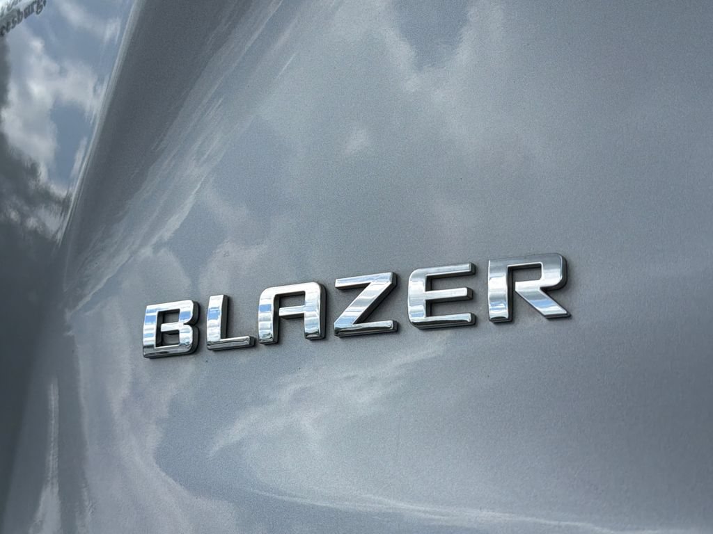 Used 2023 Chevrolet Blazer LT w/ LPO, Floor Liner Package FWD image 17