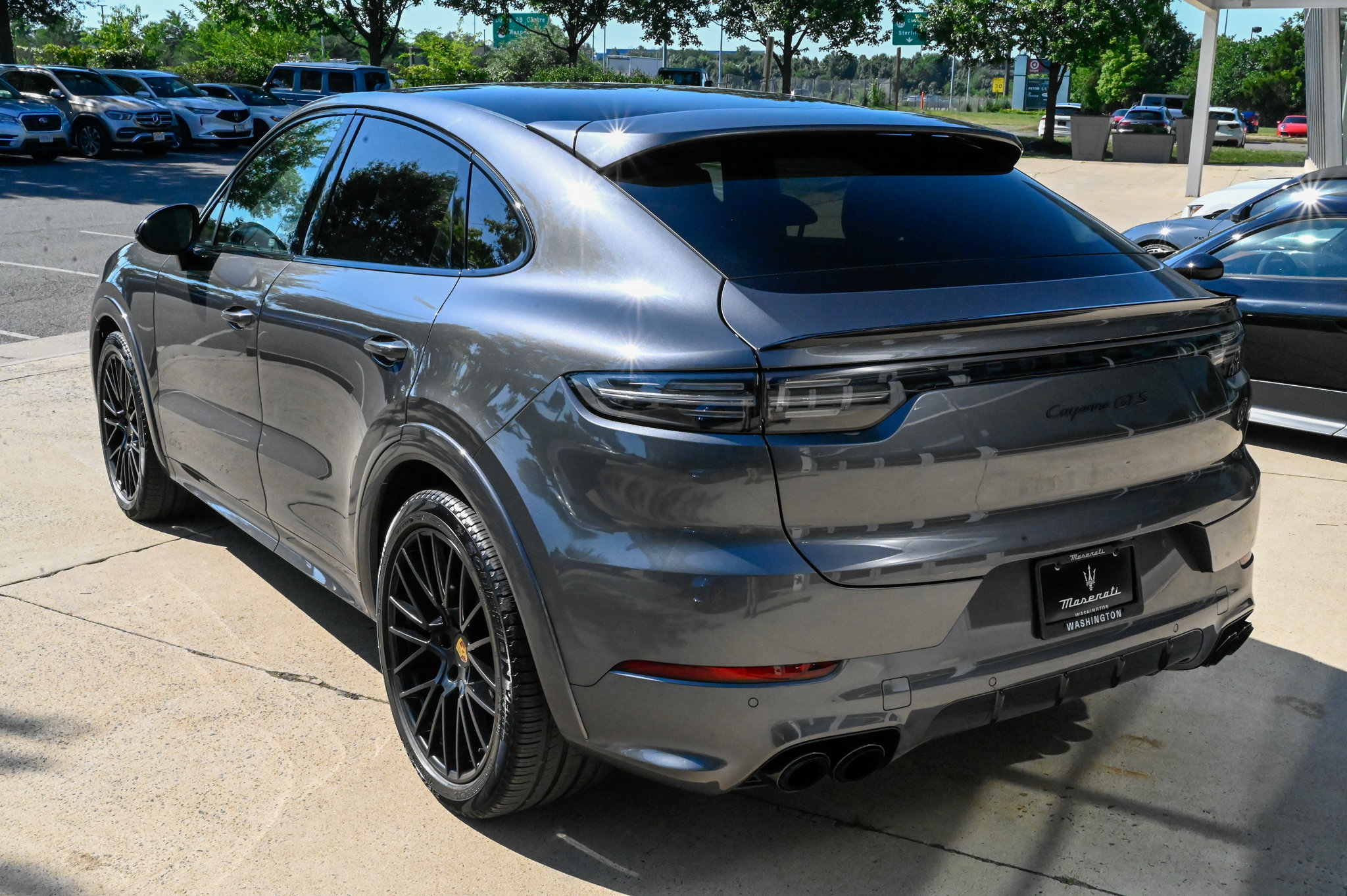 Used 2023 Porsche Cayenne GTS AWD/4WD image 7