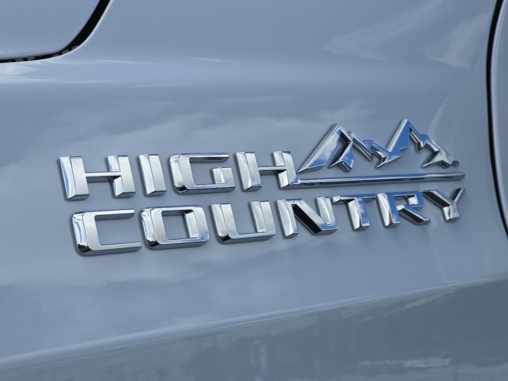 New 2026 Chevrolet Tahoe High Country AWD/4WD image 10