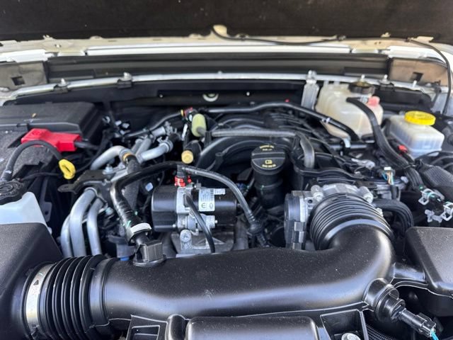 Used 2023 Jeep Wrangler Unlimited Sport AWD/4WD image 18