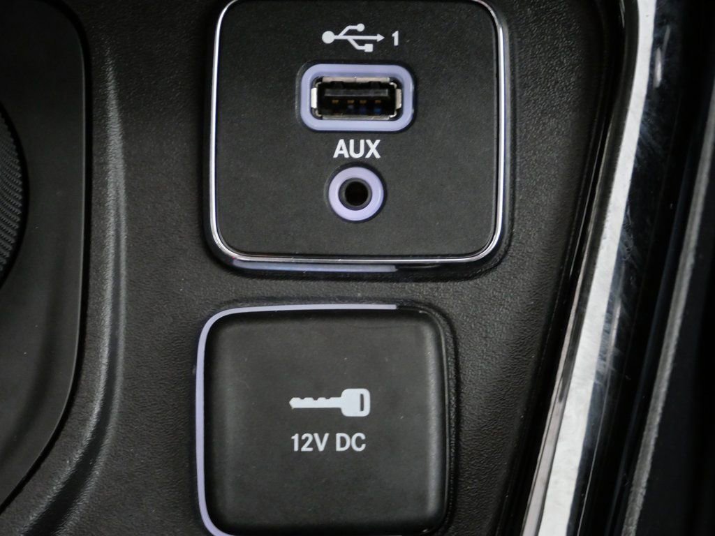 Used 2019 Jeep Compass Limited image 22