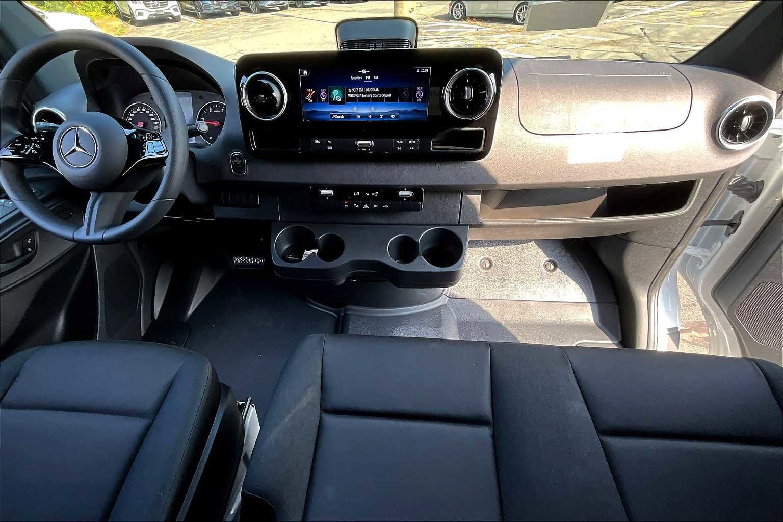 New 2025 Mercedes-Benz Sprinter 2500 image 7