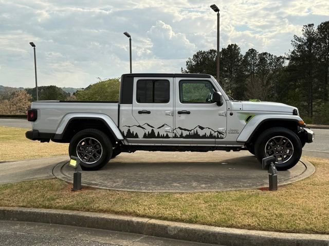 Used 2022 Jeep Gladiator Overland w/ Popular Equipment Package AWD/4WD image 8