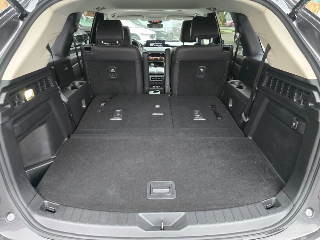 Certified 2024 MAZDA CX-90 Plug-In Hybrid w/ Preferred image 28