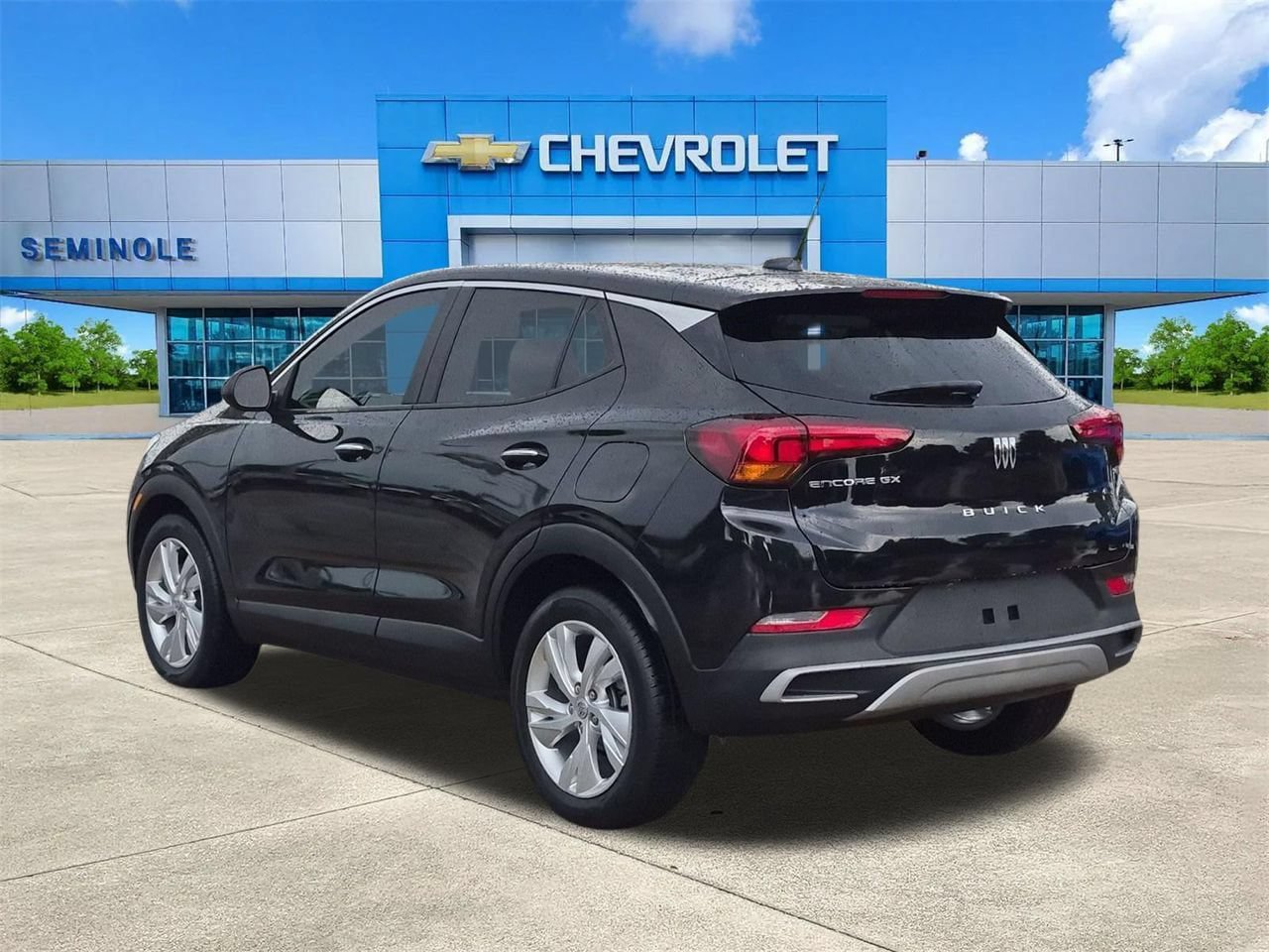 Used 2024 Buick Encore GX Preferred FWD image 3