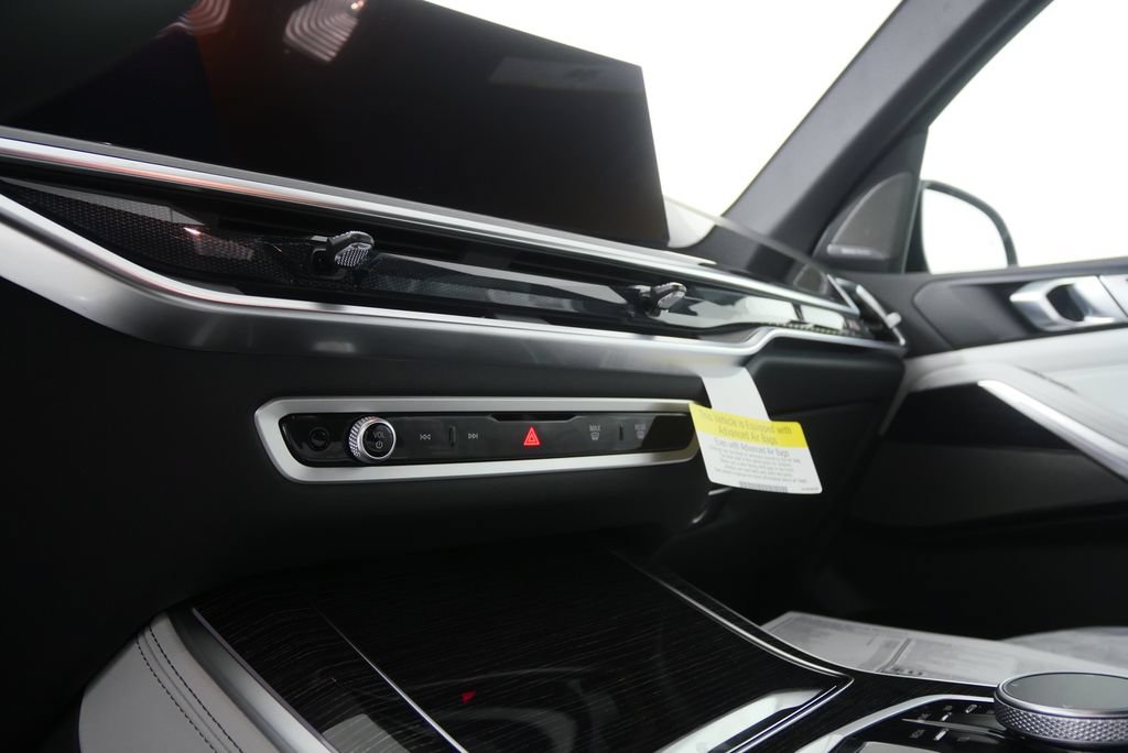 Used 2026 BMW X5 xDrive40i w/ M Sport Package AWD/4WD image 20