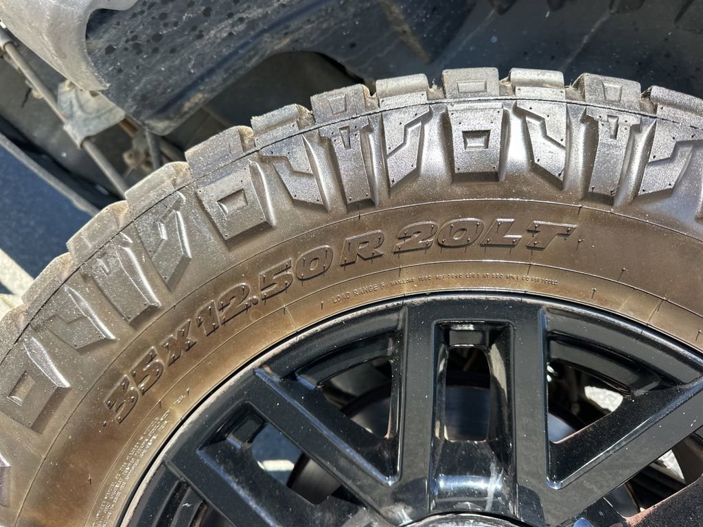 Used 2022 Ford F250 Lariat w/ Black Appearance Package image 33