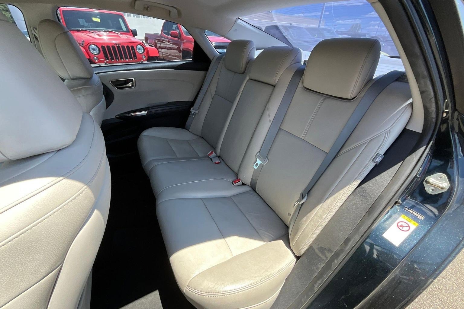 Used 2016 Toyota Avalon Touring FWD image 20