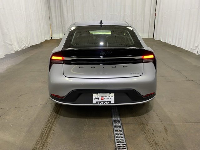 New 2026 Toyota Prius Plug-In Hybrid image 4