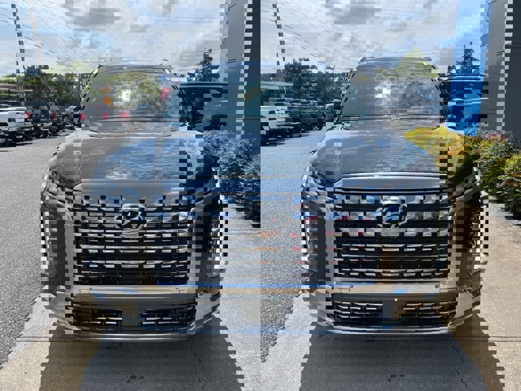 Used 2024 Hyundai Palisade Calligraphy image 4