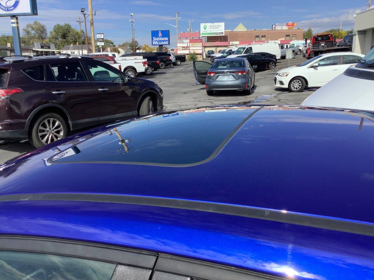 Used 2025 Hyundai Elantra SEL FWD image 24