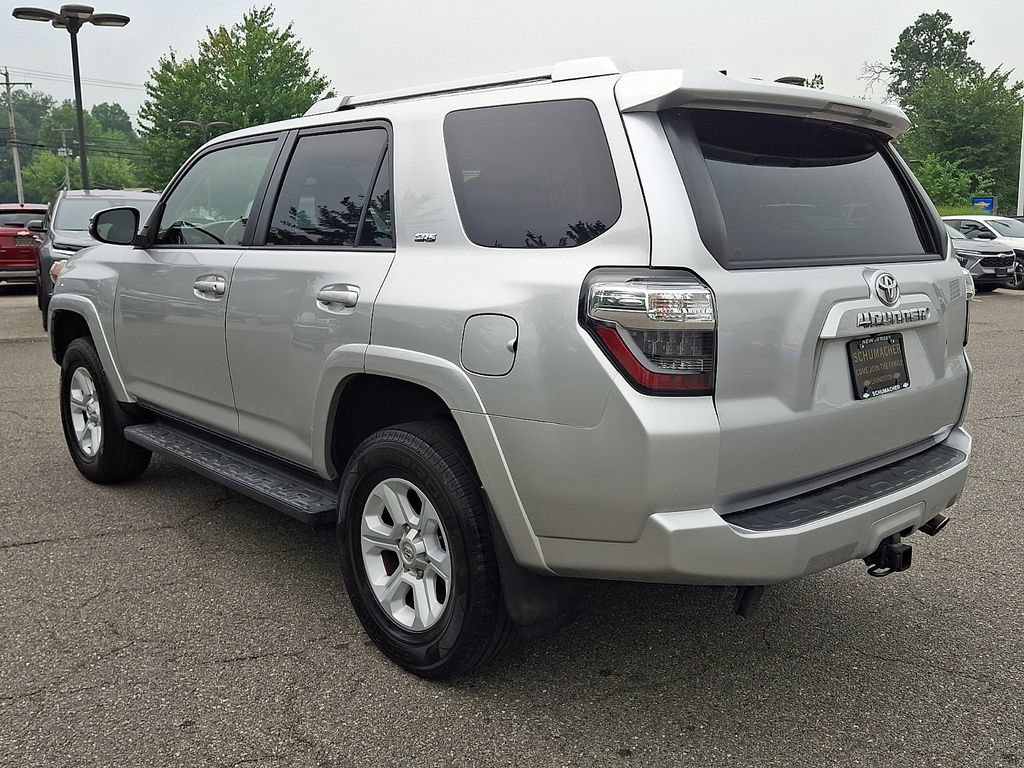 Used 2016 Toyota 4Runner SR5 Premium AWD/4WD image 4