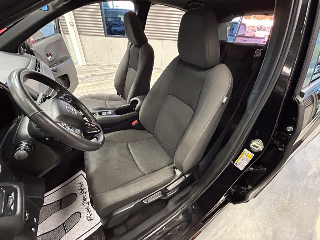 Used 2019 Honda HR-V Sport image 7